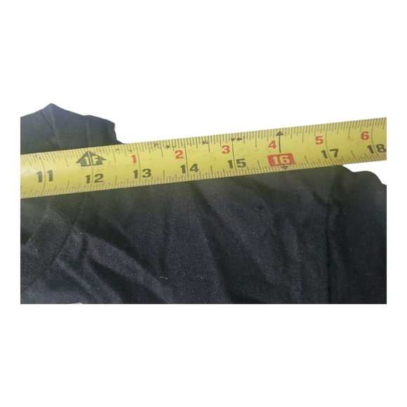 NWT Metal Gear Solid x Uniqlo UT Graphic T-shirt Tee Black Size Medium - Picture 5 of 12